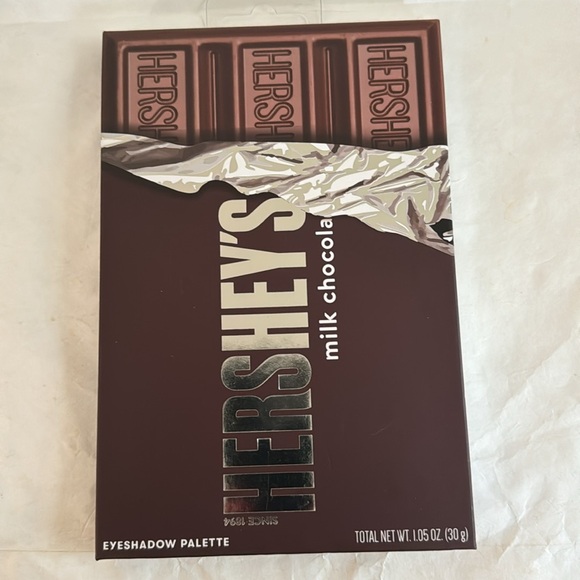 TASTE BEAUTY Hershey's Milk Chocolate 12 Pan Eyeshadow Palette NWT Sealed - Picture 5 of 9